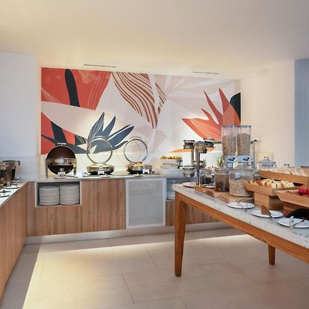 Hilton Garden Inn La Romana Eksteriør billede