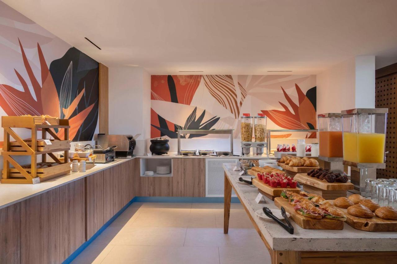 Hilton Garden Inn La Romana Eksteriør billede